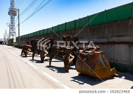 Heavy excavator attachment 102623468