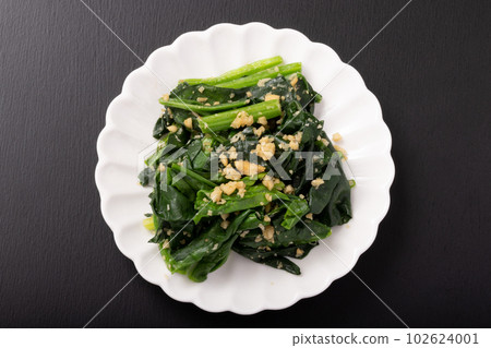 花生菠菜 102624001