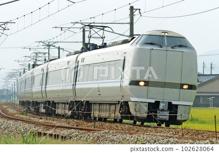 Hokuriku Main Line Nishi-Takaoka - Takaoka JR West 681 series T06 formation (Kanazawa) Thunderbird Hokuriku Main Line Nishi-Takaoka - Takaoka JR West 681 series T06 formation (Kanazawa) Thunderbird 102628064