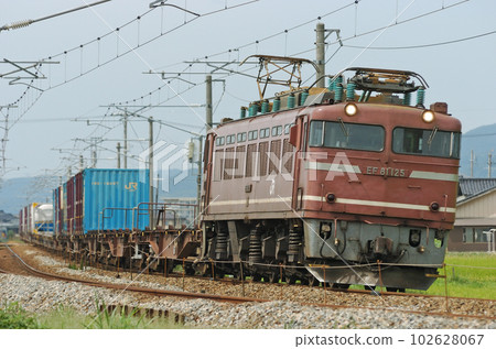 北陸本線西高岡～高岡 JR Freight EF81-125（富山） 102628067
