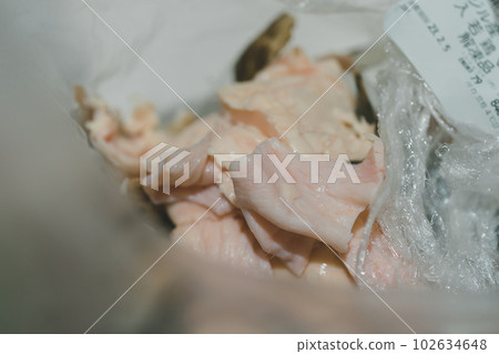 chicken thigh fat 102634648