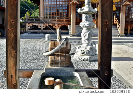 岩國白蛇神社岩國山口白蛇神社Shrine-照片素材（圖片） [102639558