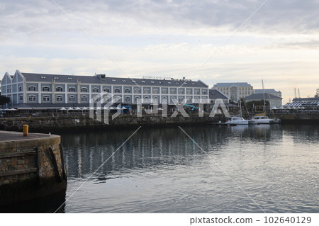 [South Africa] Waterfront in Cape Town 102640129