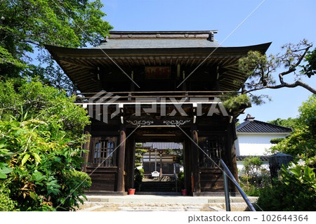 Shorinji Temple, a temple of the Soto sect in Tsuyama, Okayama Prefecture: Sanmon Shorinji Temple, a temple of the Soto sect in Tsuyama, Okayama Prefecture: Sanmon 102644364