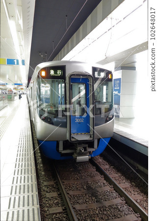 西鐵福岡(天神)站3000型車 西鐵福岡(天神)站3000型車 102648017