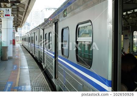 train train 102650926