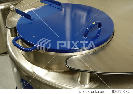 liquid nitrogen barrel 102651082