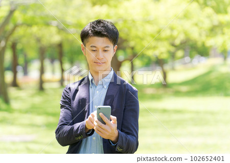 Refreshing business person portrait 102652401