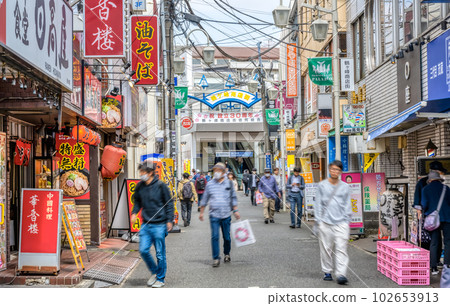 橫濱鶴峰站朝日區的城市景觀 橫濱鶴峰站朝日區的城市景觀 102653913