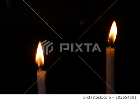 Candle light Candle light 102654591