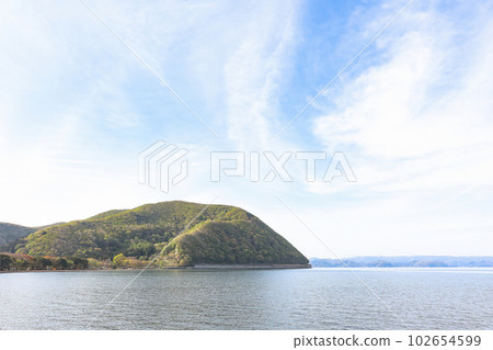 Uetohama (Lake Inawashiro) [Inawashiro Town, Fukushima Prefecture] 102654599