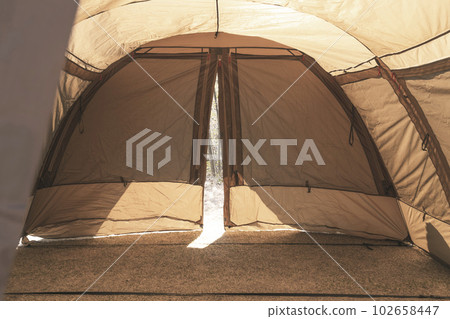 Kamaboko type tunnel type tent entrance 102658447