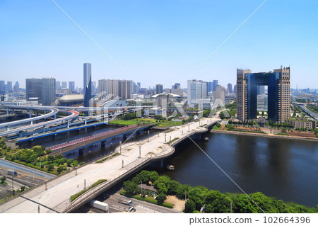 Bridge of Dreams and the streets of Ariake 102664396