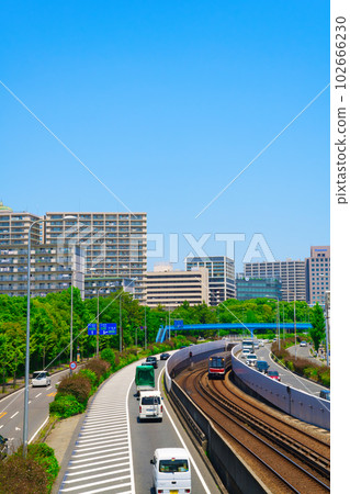 [Osaka Prefecture] June: Take the Kita-Osaka Express to Osaka Monorail Senri-Chuo Station 102666230