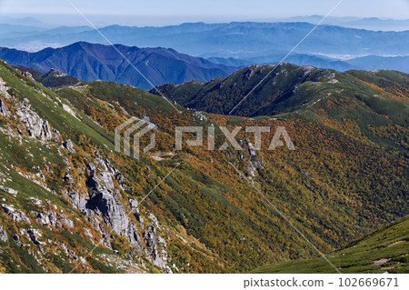 野外池塘和富士山 野外池塘和富士山 102669671