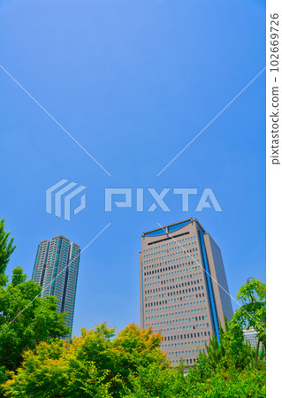 [大阪府]新禦堂筋和大阪單軌電車6月運行的千里中央站周邊的城市風光 102669726