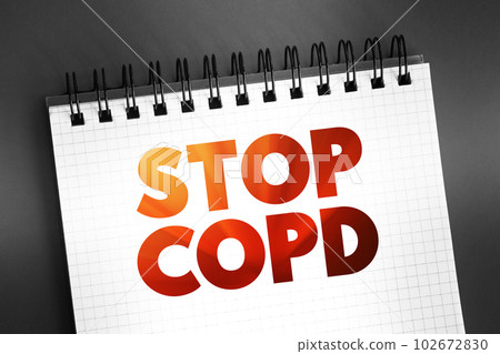 Stop COPD text quote on notepad, medical concept background 102672830