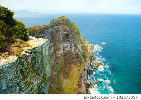 It is a beautiful landscape of Cape Town, a famous tourist attraction in South Africa. It is a beautiful landscape of Cape Town, a famous tourist attraction in South Africa. 102673057