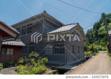 Old houses Old houses 102673879