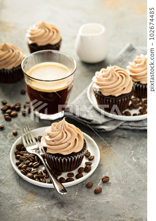 Chocolate espresso cupcakes 102674485