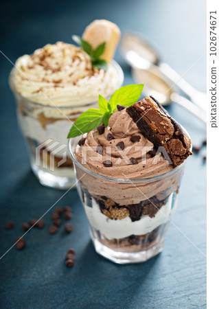 Individual desserts in glasses Individual desserts in glasses 102674671