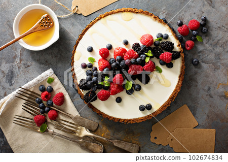 Summer berries and greek yogurt tart Summer berries and greek yogurt tart 102674834