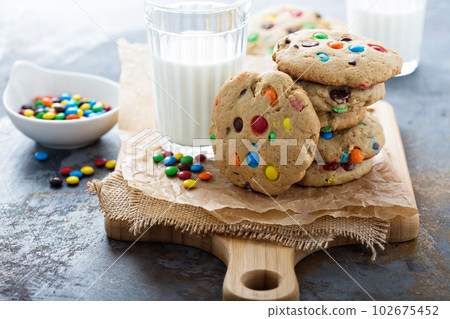 Chocolate chip and candy cookie Chocolate chip and candy cookie 102675452