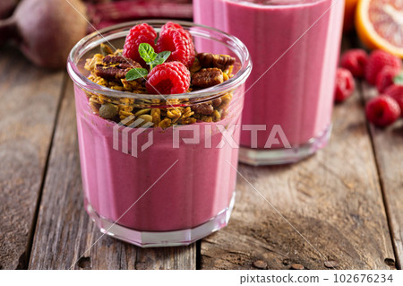 Healthy beetroot and raspberry smoothie Healthy beetroot and raspberry smoothie 102676234