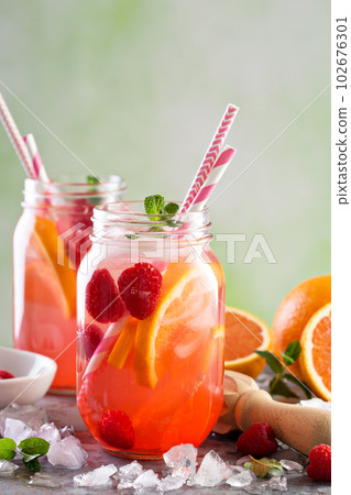 Pink berry lemonade or cocktail Pink berry lemonade or cocktail 102676301
