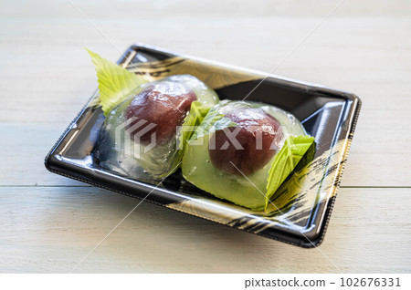 Water spoon Water spoon 102676331