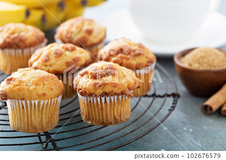Banana muffins on cooling rack 102676579