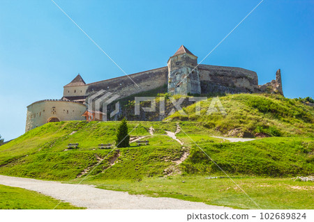 The inner courtyard of the Rasnov castle in Brasov county The inner courtyard of the Rasnov castle in Brasov county 102689824
