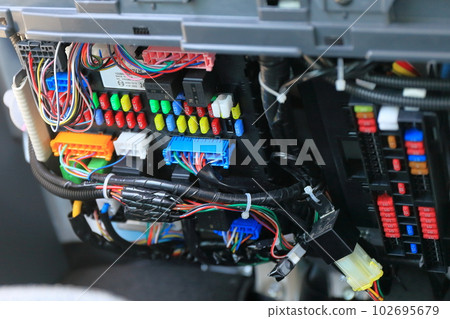 Microbus fuse box image 102695679