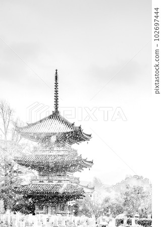 Three-storied pagoda of Hoshakuji Temple in winter at Oyamazaki, Kyoto Three-storied pagoda of Hoshakuji Temple in winter at Oyamazaki, Kyoto 102697444