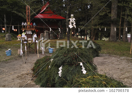 Fire walking ritual at Oisawa Yudonosan Shrine 102700378
