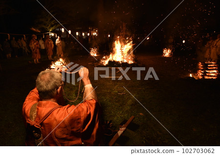Fire progression shrine Fire progression shrine 102703062