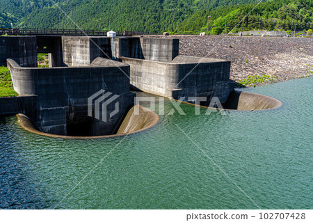 Aodo dam discharging water from the circle dam Aodo dam discharging water from the circle dam 102707428
