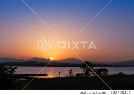 伊比伊比長良川河口的夜景 伊比伊比長良川河口的夜景 102708205