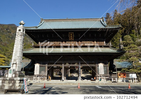 Mt. Minobu Kuon-ji Temple Mt. Minobu Kuon-ji Sanmon Gate 102712494