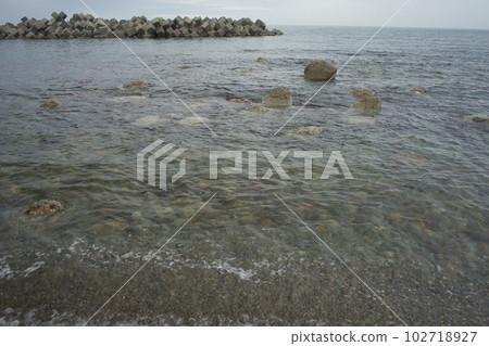 富山縣朝日町泊區海岸景觀 102718927