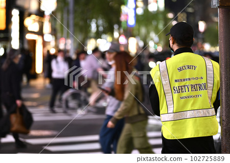 日本東京市容第一個週五轉5類。熱鬧的酒吧區。港區生命安全巡邏 = 5 月 12 日 102725889