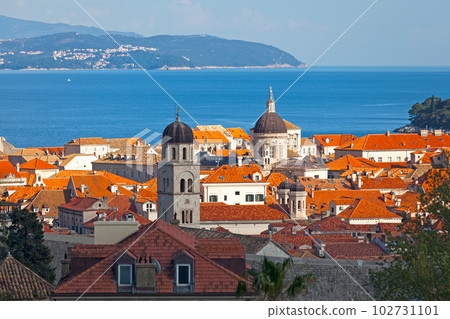 Aerial view of the old town of Dubrovnik Aerial view of the old town of Dubrovnik 102731101