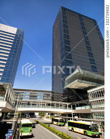 Area Shinagawa and bus terminal in front of Shinagawa Station Area Shinagawa and bus terminal in front of Shinagawa Station 102739882