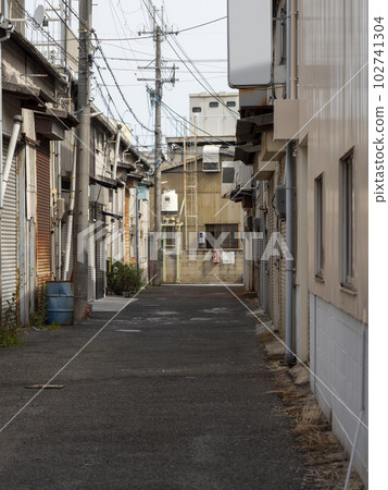 工廠林立的市區風景 102741304