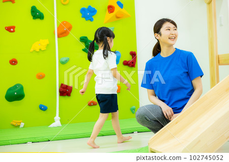 正在午睡的孩子 正在午睡的孩子 102745052