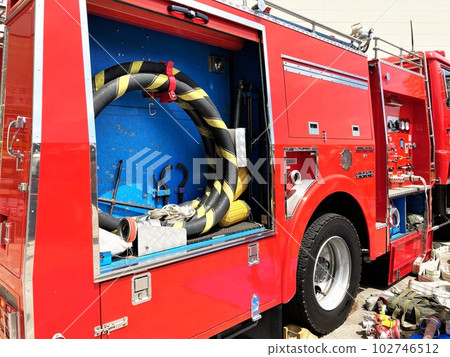 Fire engine 102746512