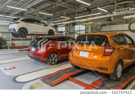 Automobile repair shop Automobile repair shop 102747422