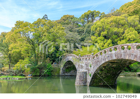 長崎縣諫早市春天的諫早公園奇觀橋 長崎縣諫早市春天的諫早公園奇觀橋 102749049