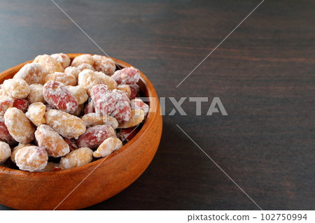 candied peanuts candied peanuts 102750994