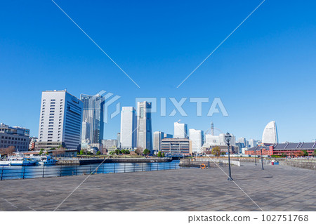 [神奈川的都市風景] 橫濱港未來的都市風景（藏之花公園） 102751768